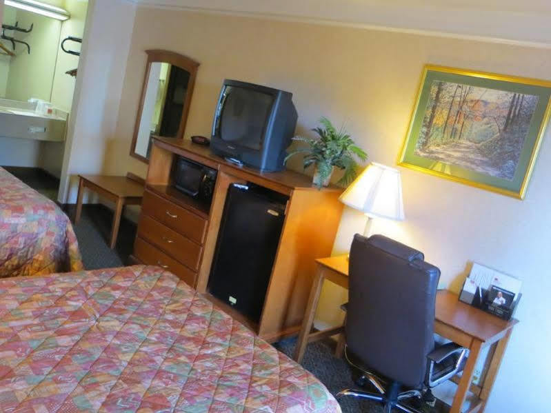 Econo Lodge North Knoxville Exterior photo