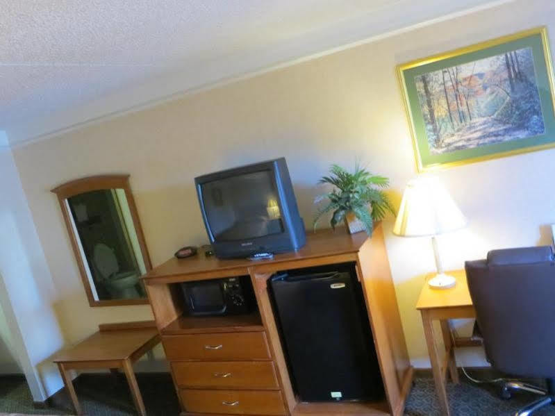 Econo Lodge North Knoxville Exterior photo